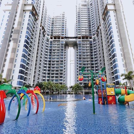 Atlantis Residences Melaka By Heystay Management Esterno foto