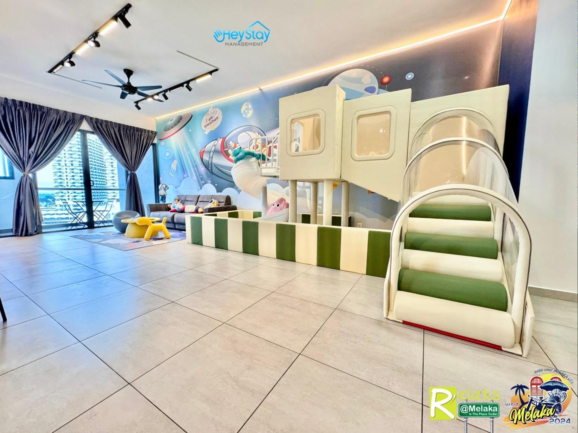 Atlantis Residences Melaka By Heystay Management Esterno foto